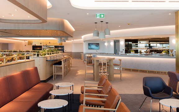This image has an empty alt attribute; its file name is qantas-business-lounge-brisbane.jpg